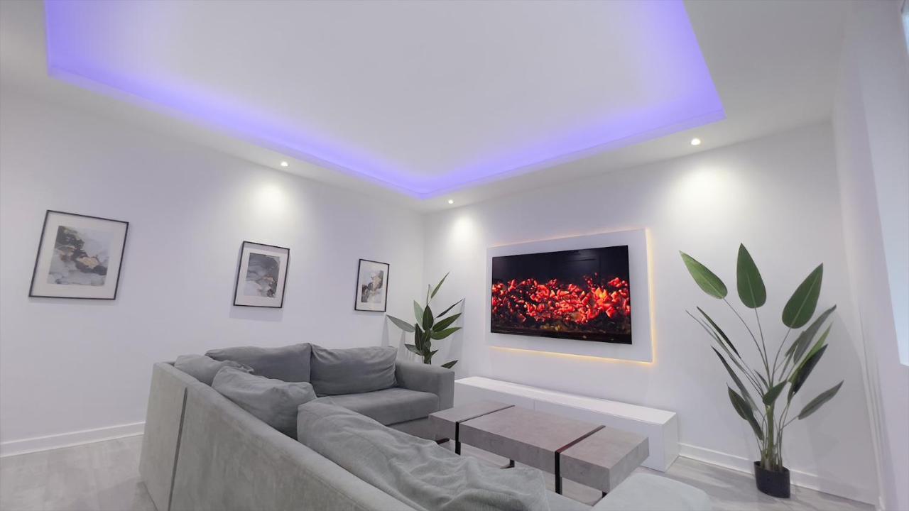 Stunning Luxury Apartment Near Motherwell Wishaw  Εξωτερικό φωτογραφία