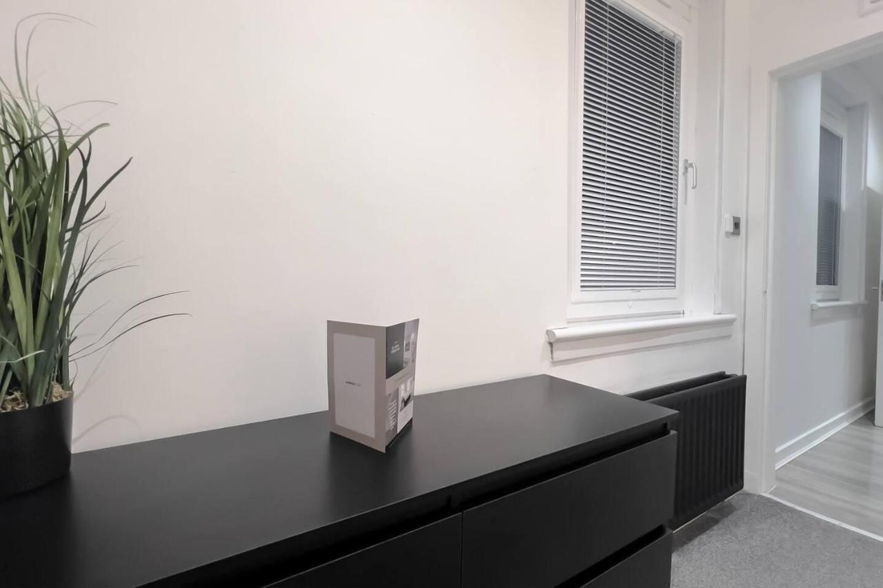 Stunning Luxury Apartment Near Motherwell Wishaw  Εξωτερικό φωτογραφία