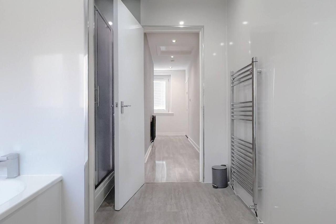 Stunning Luxury Apartment Near Motherwell Wishaw  Εξωτερικό φωτογραφία